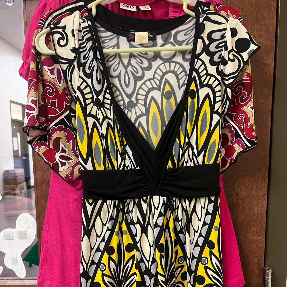 Size medium dress top